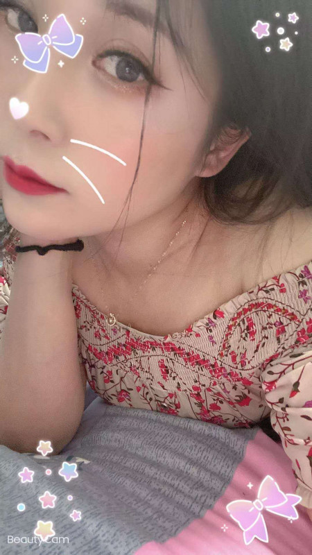 莓子新人初下海